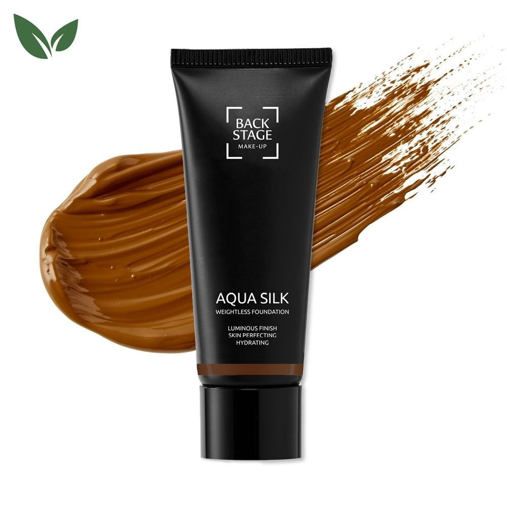 Aqua Silk Weightless Foundation