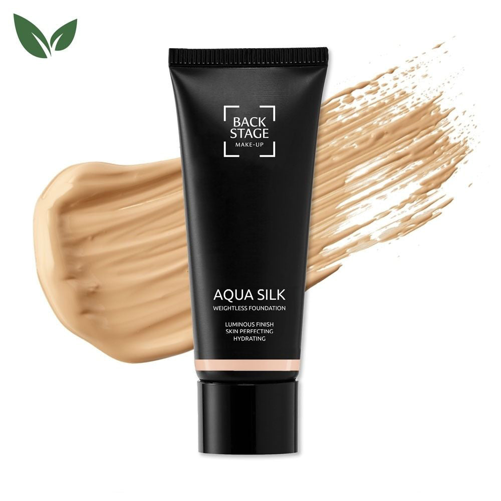 Aqua Silk Weightless Foundation