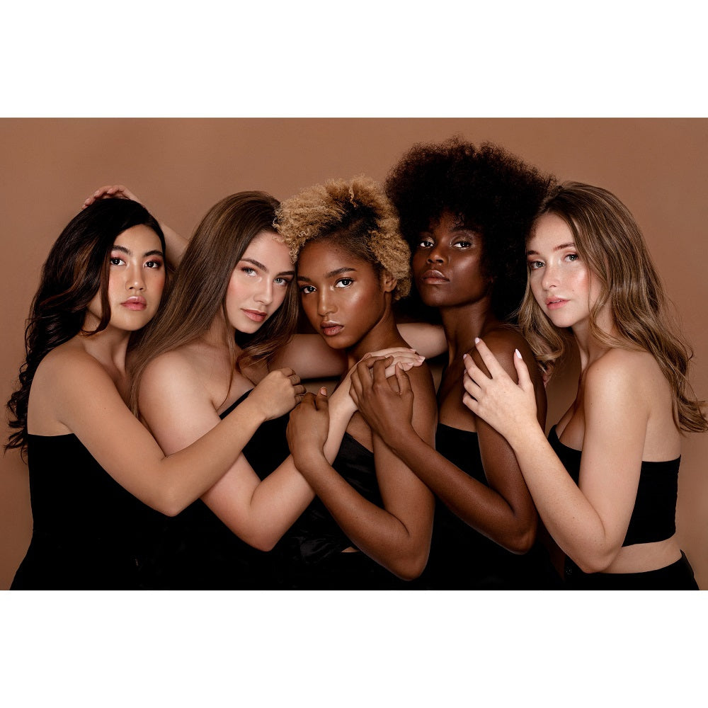 5W Aqua Silk Weightless Foundation - Cookie -